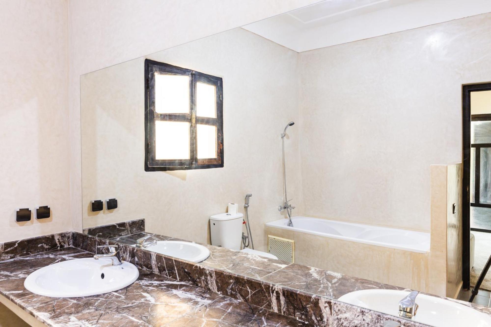 Villa Warhol Marrakech Marrakesh Exterior photo